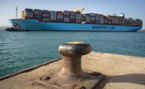 Maersk hace escala en los puertos rusos para recoger 50.000 contenedores varados
