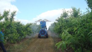 Bruselas propone reducir al 50% el uso de pesticidas para 2030