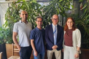 El IVIA refuerza en Chipre el control biológico del insecto vector del HLB de los cítricos