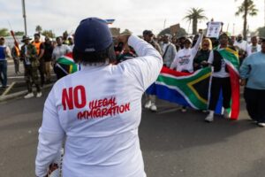 Los citricultores sudafricanos enfrentan escasez de mano de obra ante la partida de migrantes
